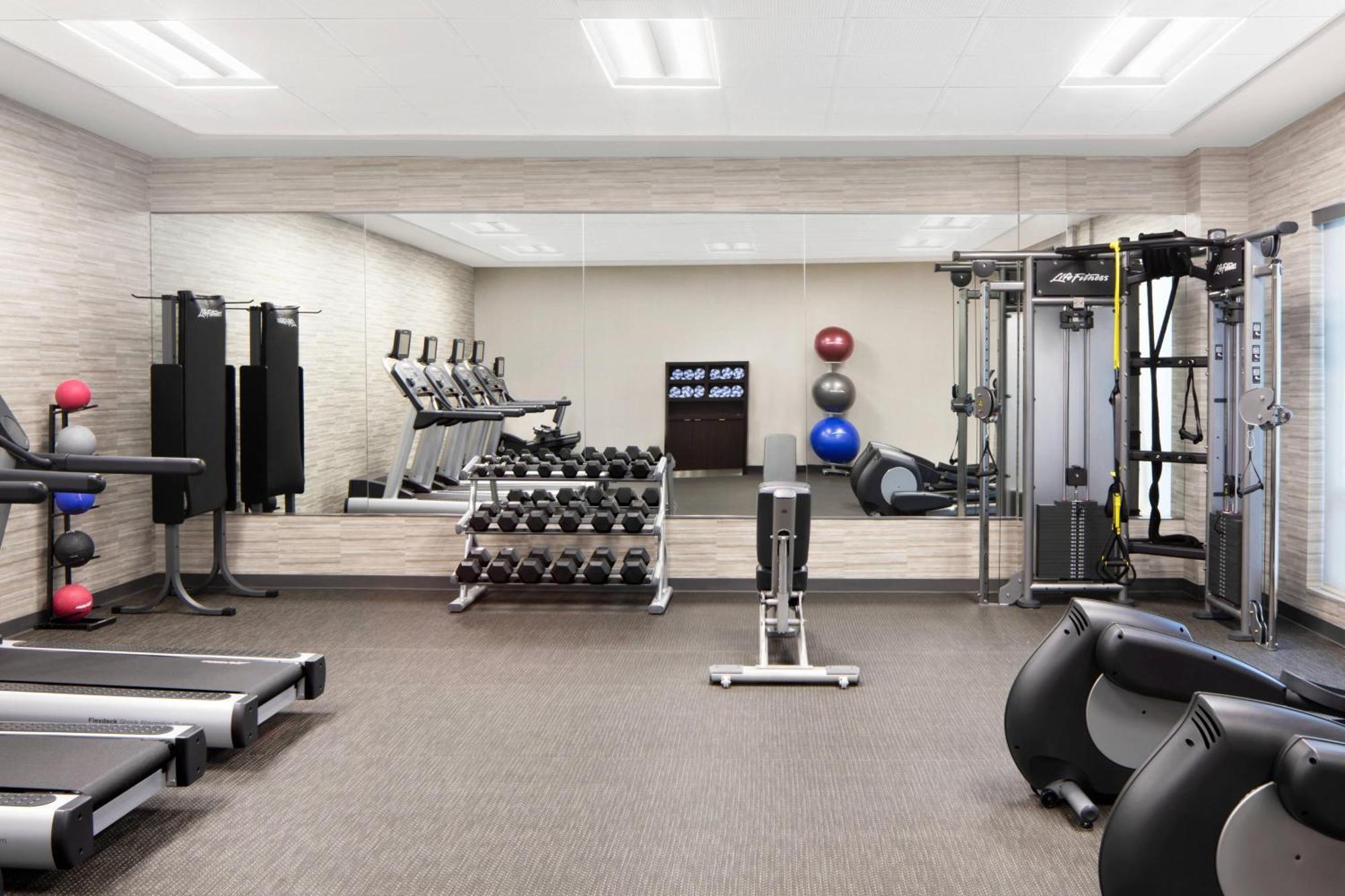 Hotel Courtyard By Marriott Wayne Fairfield Esterno foto