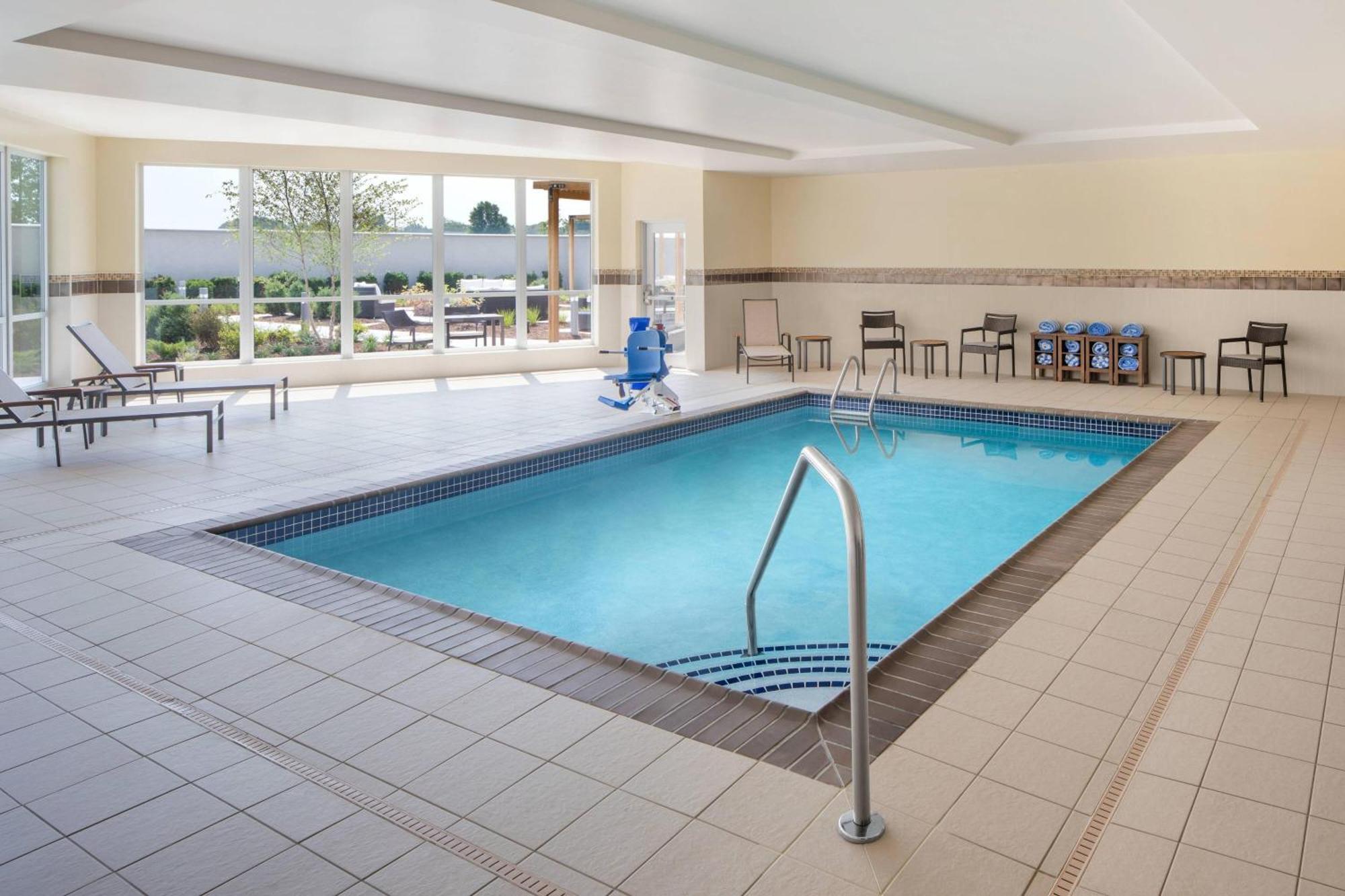 Hotel Courtyard By Marriott Wayne Fairfield Esterno foto