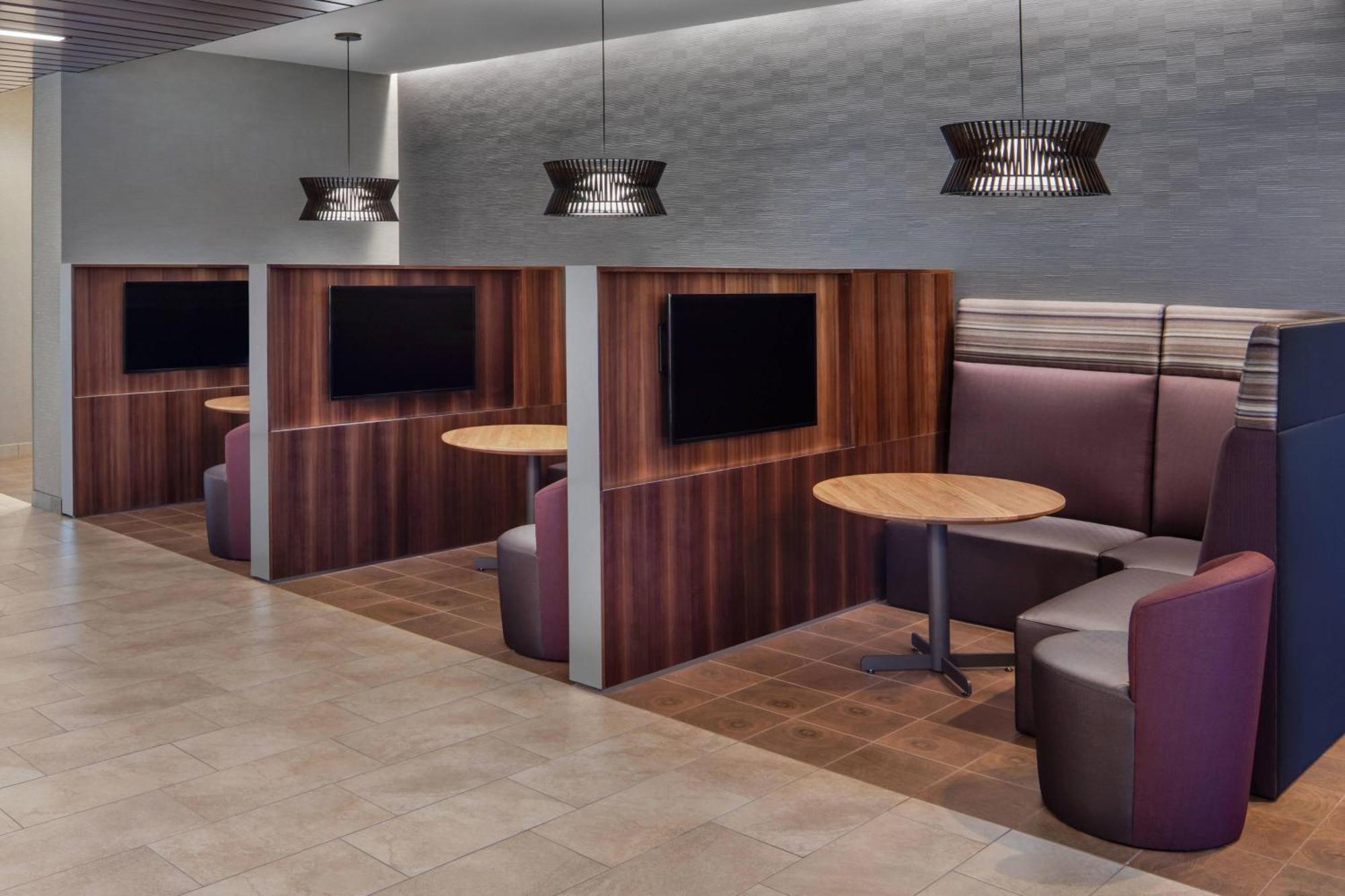 Hotel Courtyard By Marriott Wayne Fairfield Esterno foto