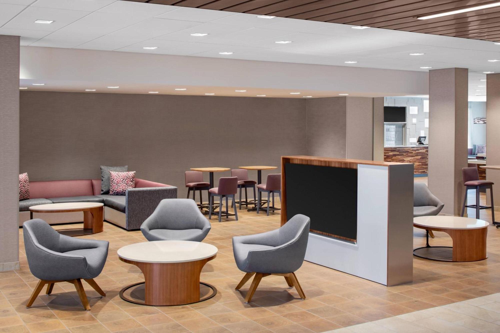 Hotel Courtyard By Marriott Wayne Fairfield Esterno foto